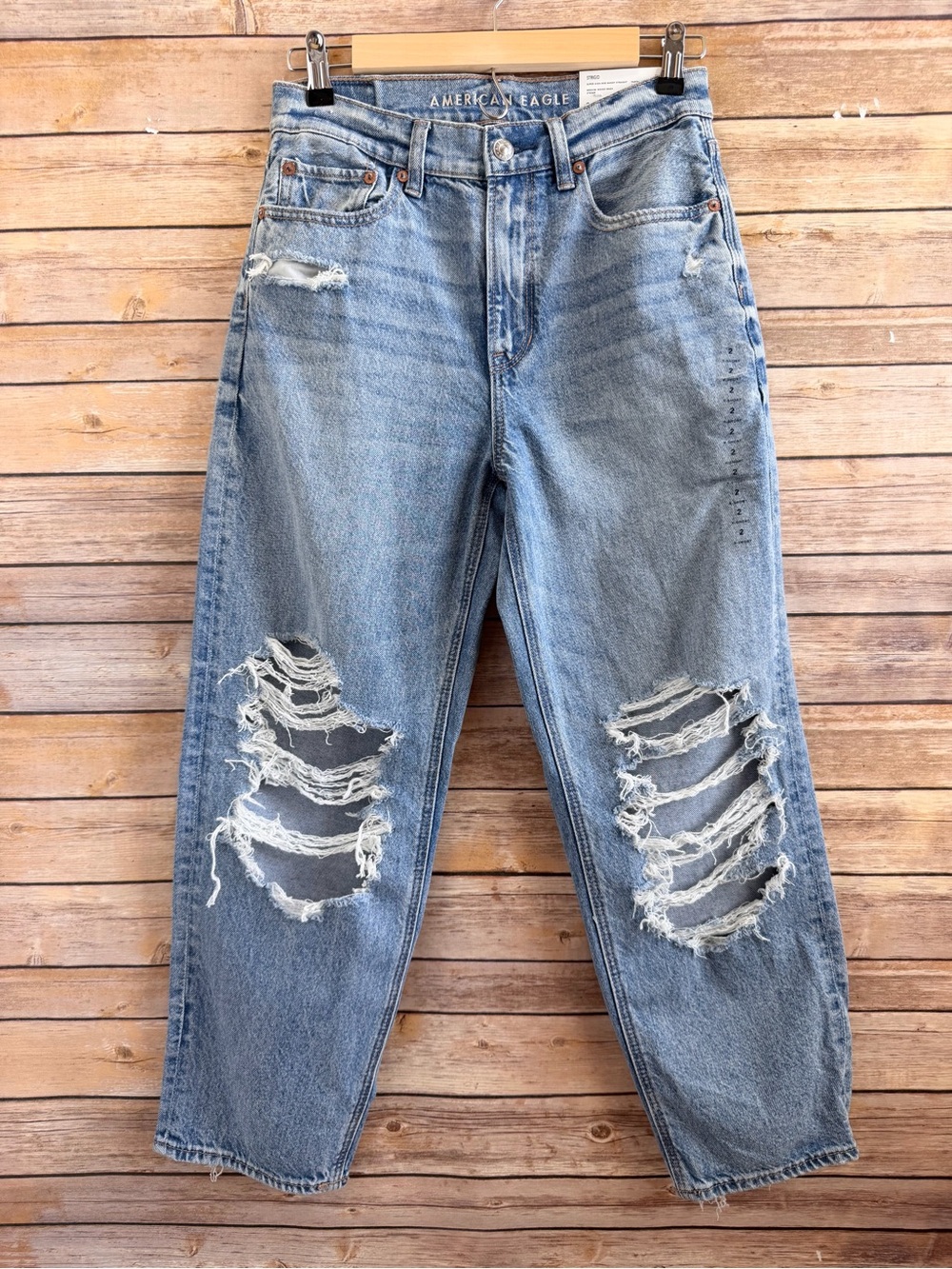 American Eagle Super High Rise Baggy Straight Ripped Jeans Size 2 X-Short NWT